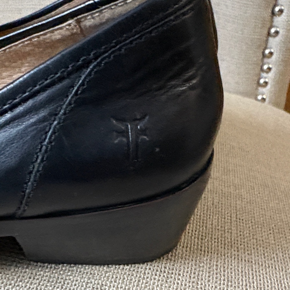 Frye Classic Black Leather Point Toe Flat Loafers - Picture 6 of 9